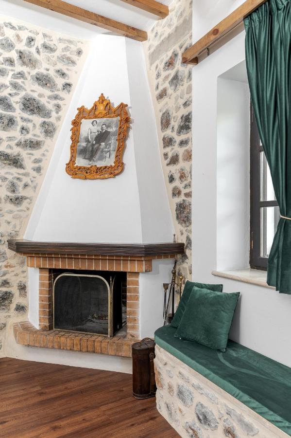 Villa Erini Elia  ภายนอก รูปภาพ