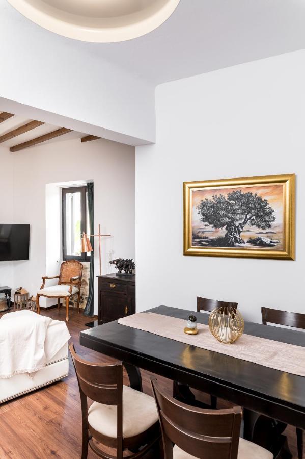 Villa Erini Elia  ภายนอก รูปภาพ